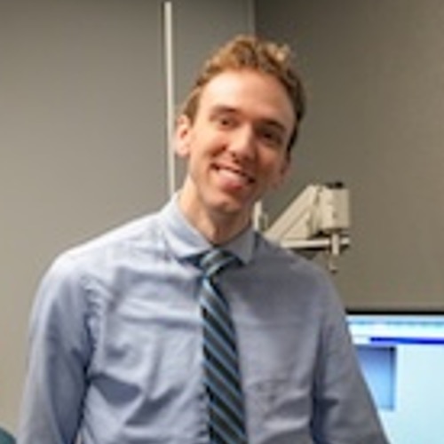 a headshot photo of Dr. Halling